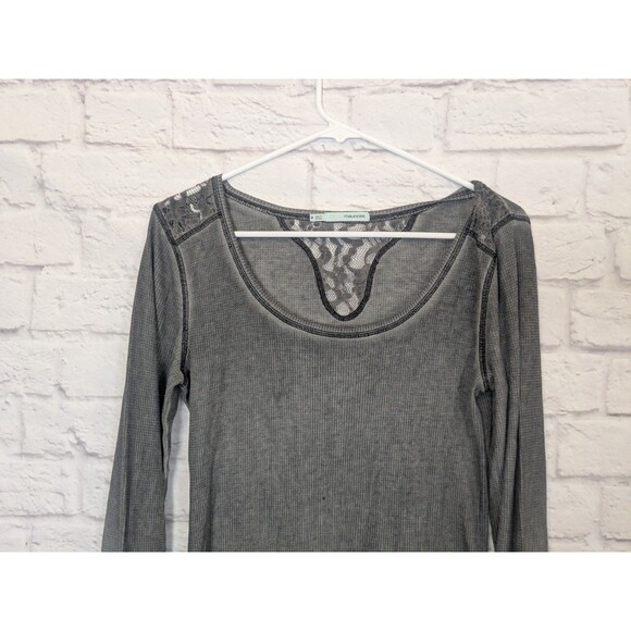 Maurice's Scoop Neck Y2K Style Waffle Knit Shirt With Lace insets Size Medium - Picture 4 of 8